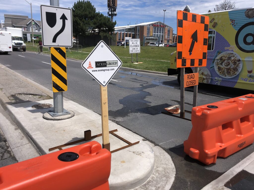 road closure with water barriers done by aceis group road safety